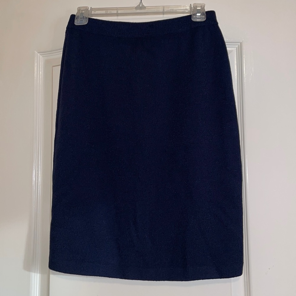 St. John Navy Blue Knit Pencil Skirt. Size 4.